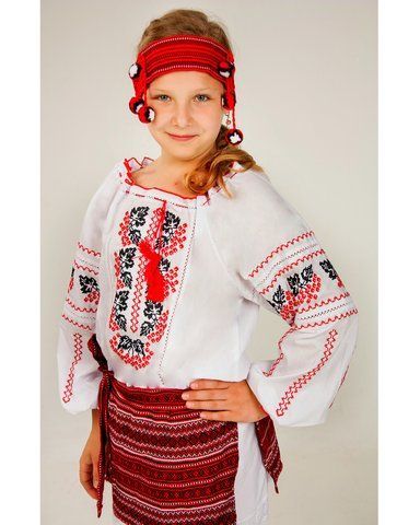 Дитяча вишиванка "Горобинка", 140 (ріст)